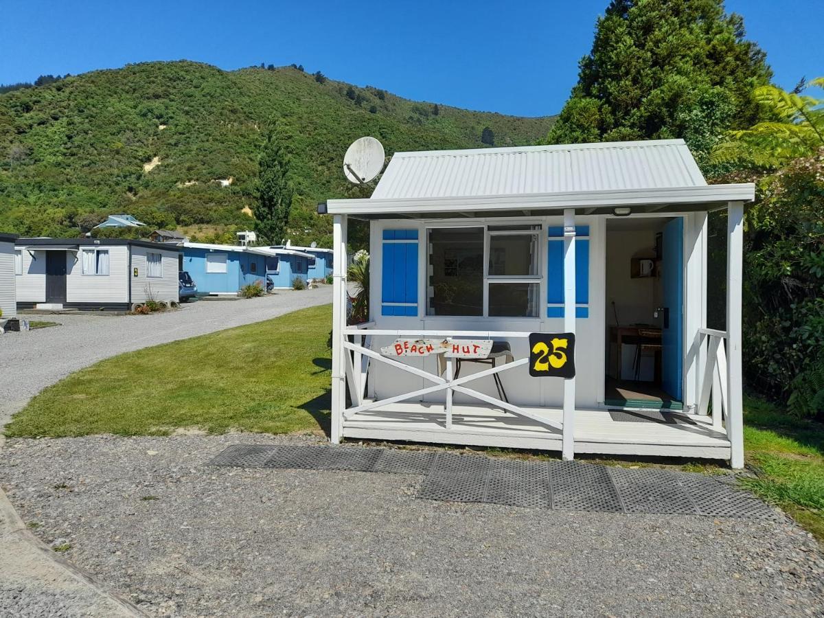 Picton'S Waikawa Bay Holiday Park Экстерьер фото